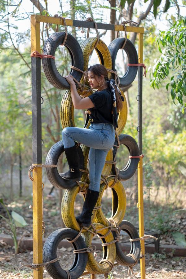 U Rivergate Karjat Dış mekan fotoğraf