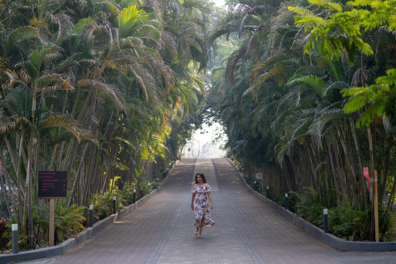 U Rivergate Karjat Dış mekan fotoğraf