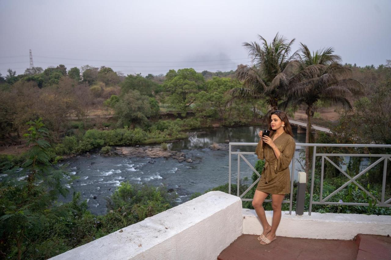 U Rivergate Karjat Dış mekan fotoğraf