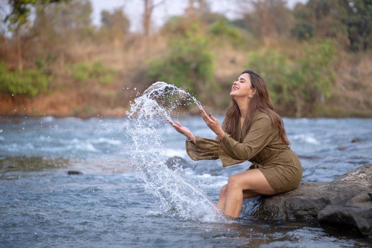 U Rivergate Karjat Dış mekan fotoğraf